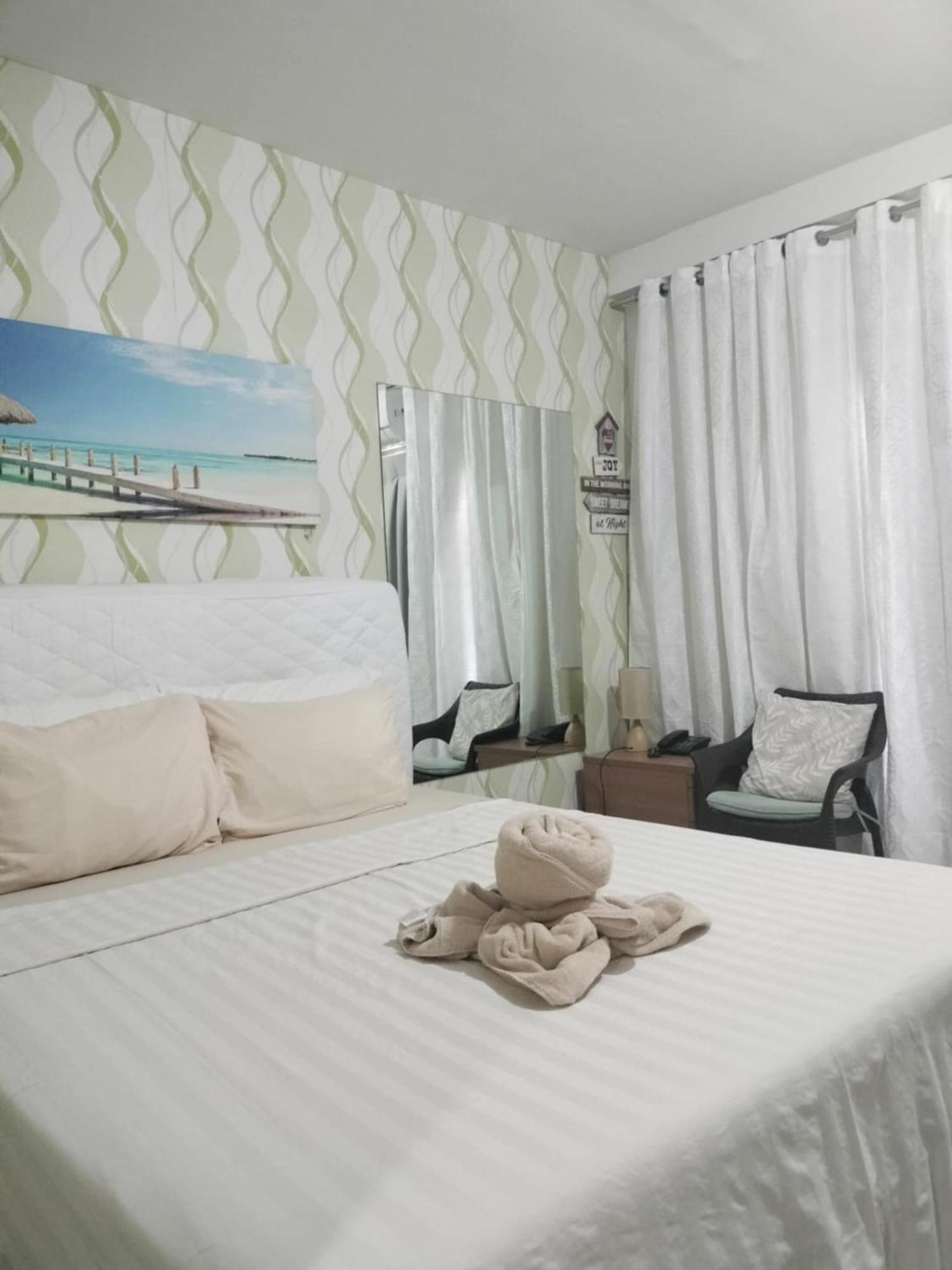 Stay And Fly At Amani Grand Resort Residences Lapu-Lapu City Exterior photo