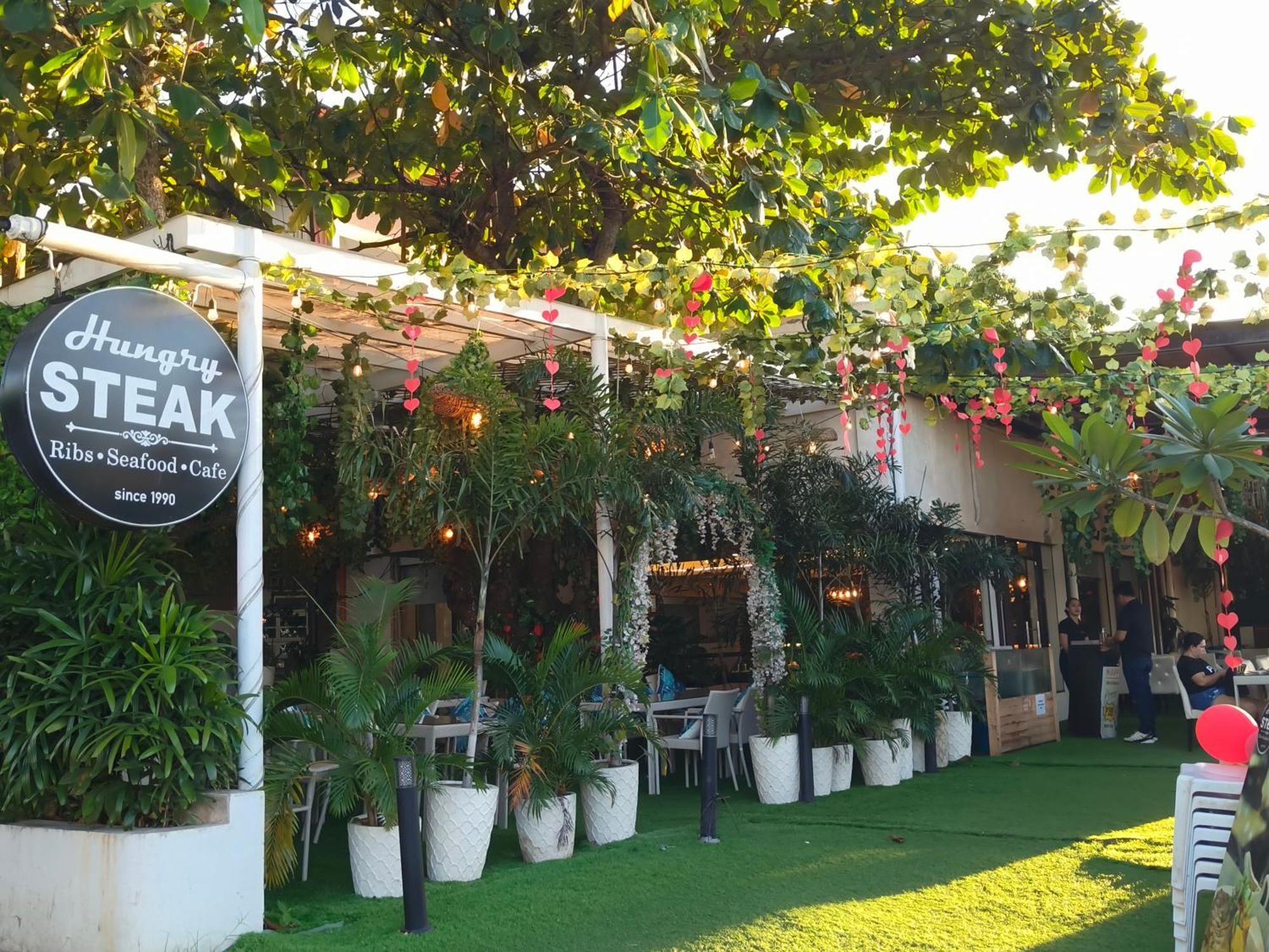 Stay And Fly At Amani Grand Resort Residences Lapu-Lapu City Exterior photo